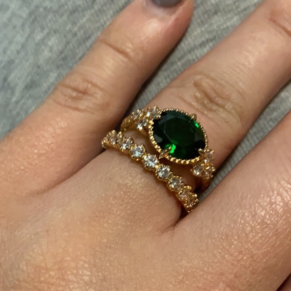 New 18k gold plated engagement ring set - Picture 4 of 7